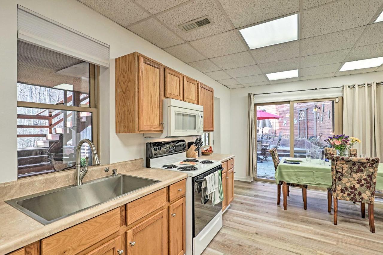 Asheville Mountain Getaway With Patio And Koi Pond! Eksteriør billede