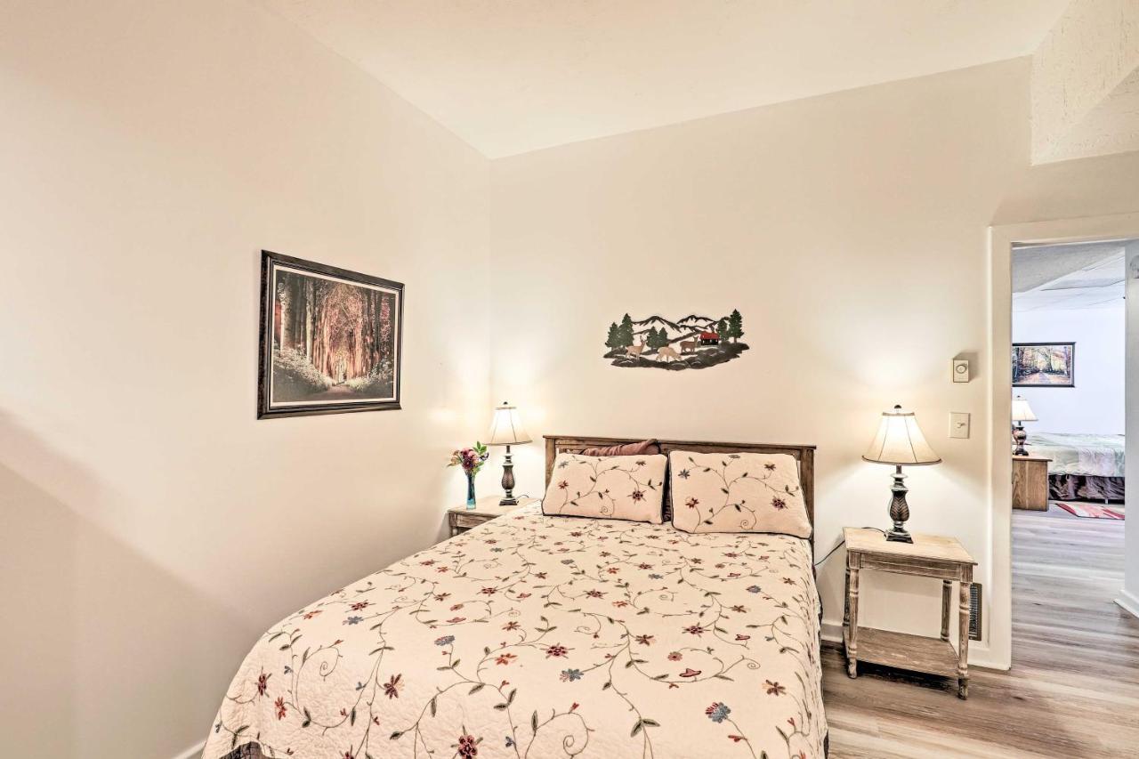 Asheville Mountain Getaway With Patio And Koi Pond! Eksteriør billede
