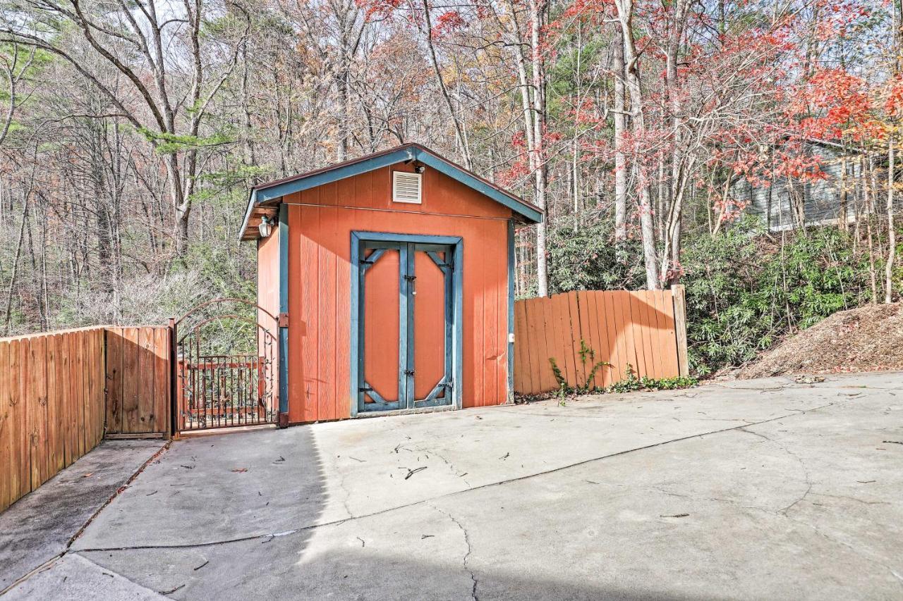 Asheville Mountain Getaway With Patio And Koi Pond! Eksteriør billede