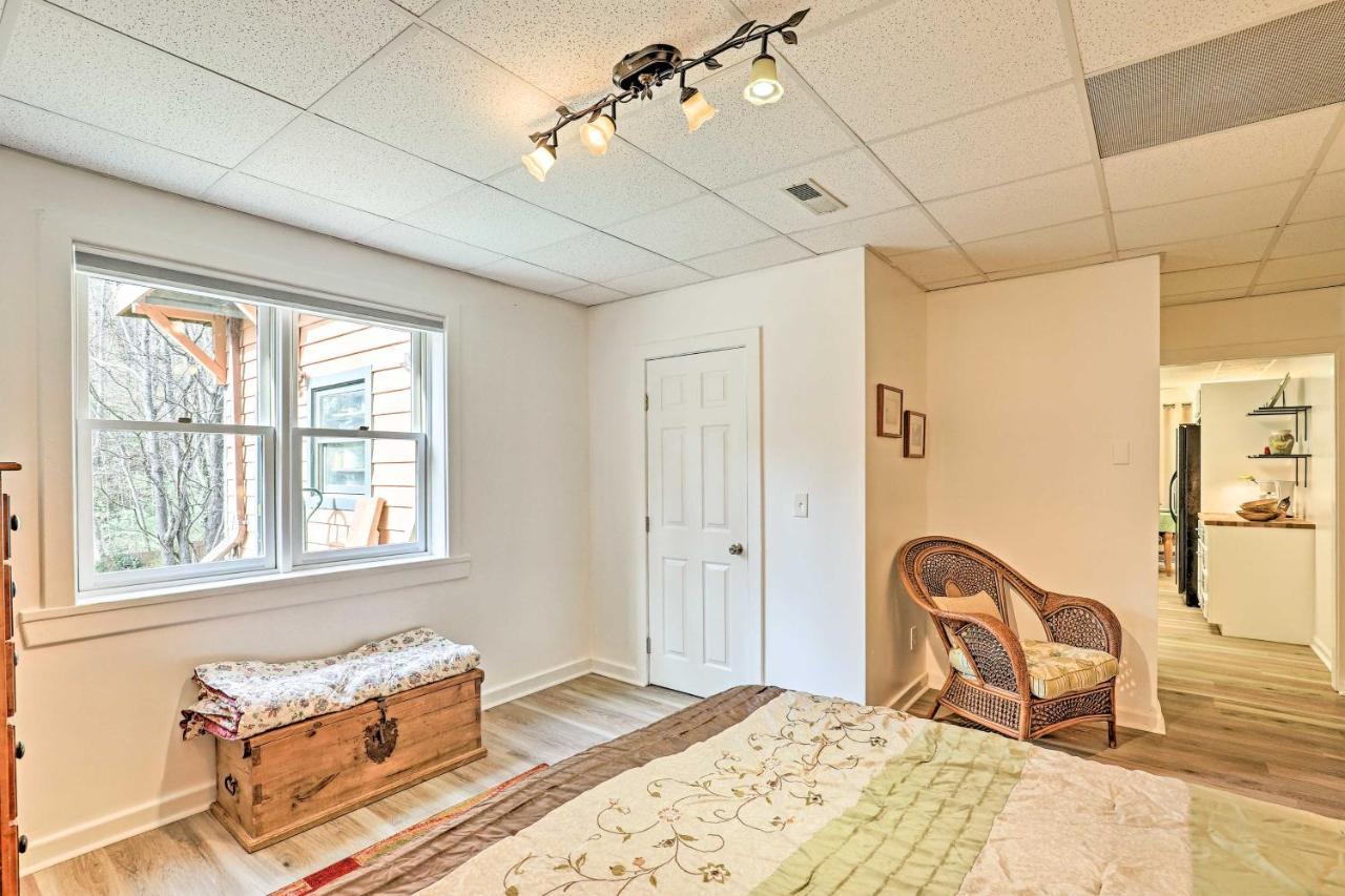 Asheville Mountain Getaway With Patio And Koi Pond! Eksteriør billede