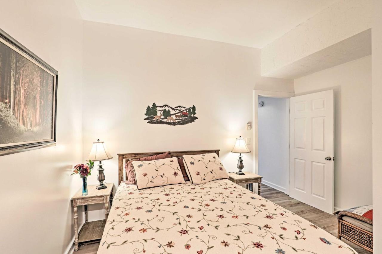 Asheville Mountain Getaway With Patio And Koi Pond! Eksteriør billede
